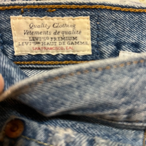 Levi’s distressed 501’s skinny/straight jeans size 30” waist w/ 27” inseam. - Picture 12 of 13